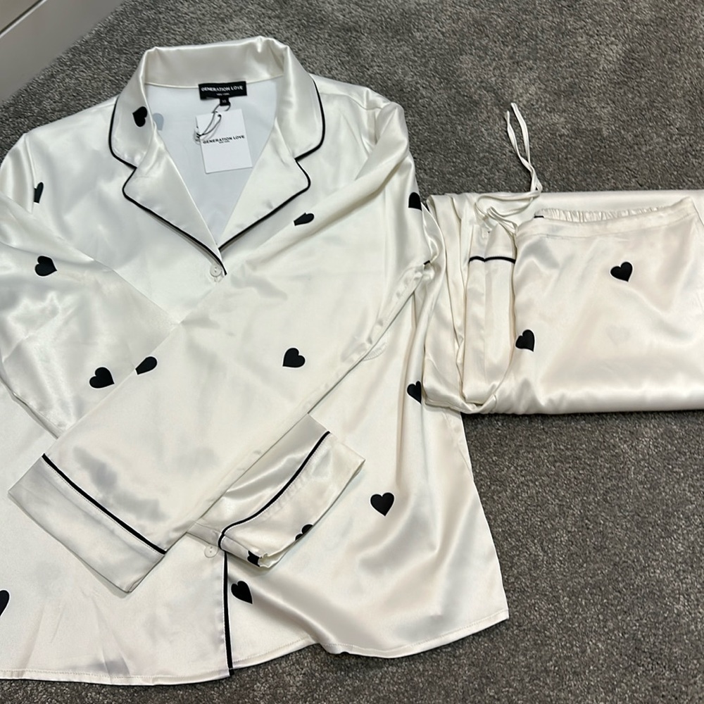 Generation love Nikki pajama set